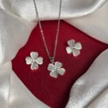 Elegant White Mother of Pearl Flower Pendant Necklace Set with Stud Earrings